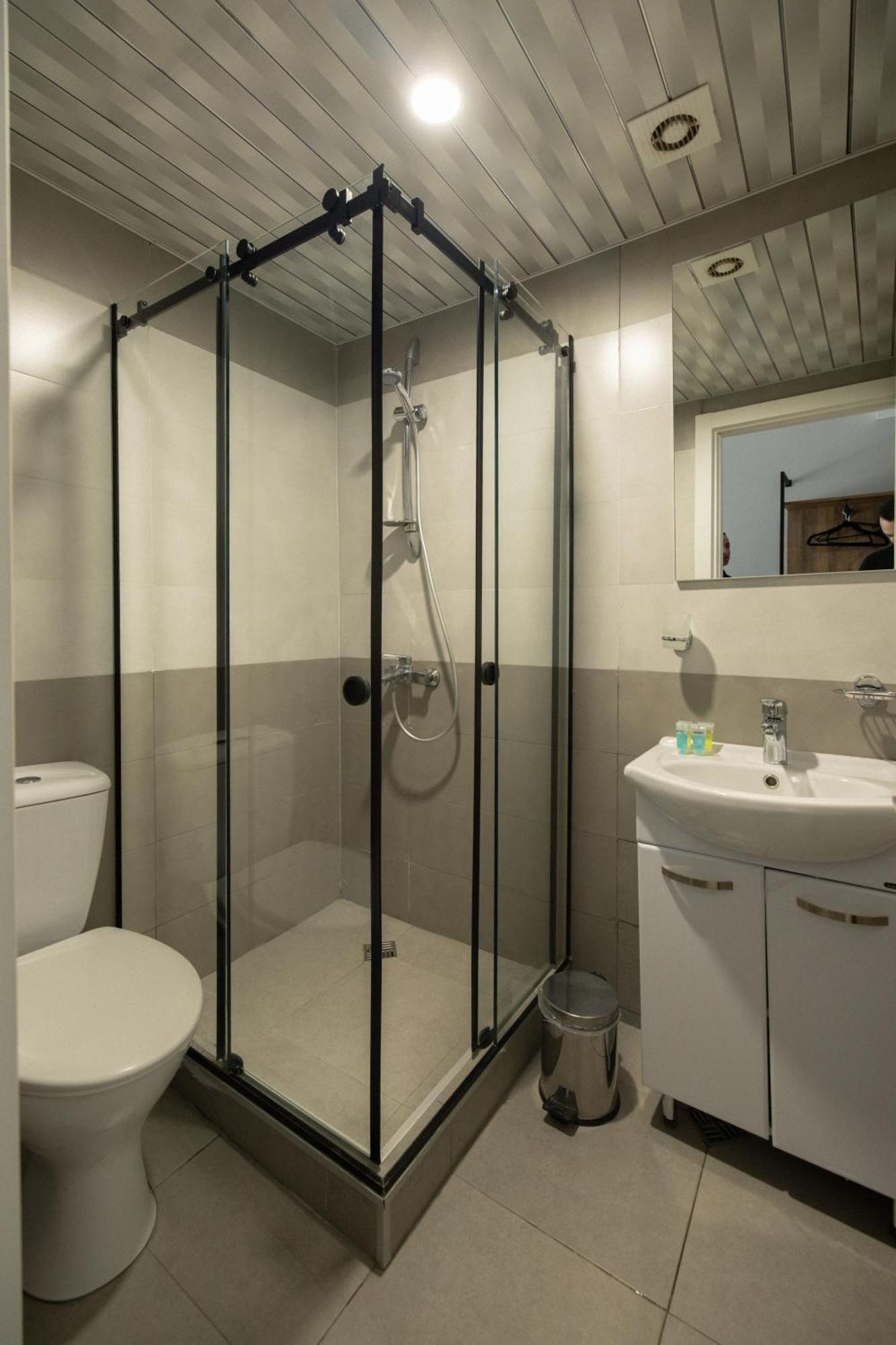 Hotel White House Тбилиси Экстерьер фото