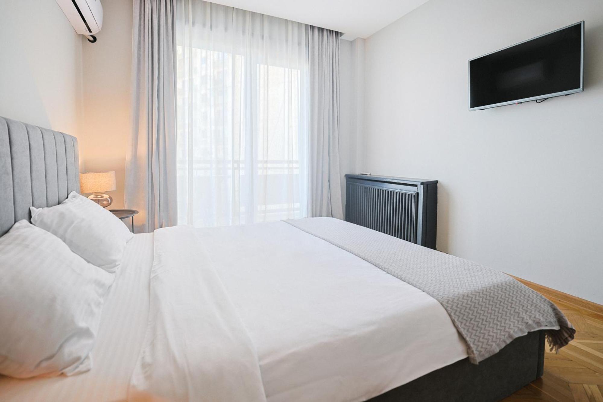 Hotel White House Тбилиси Экстерьер фото